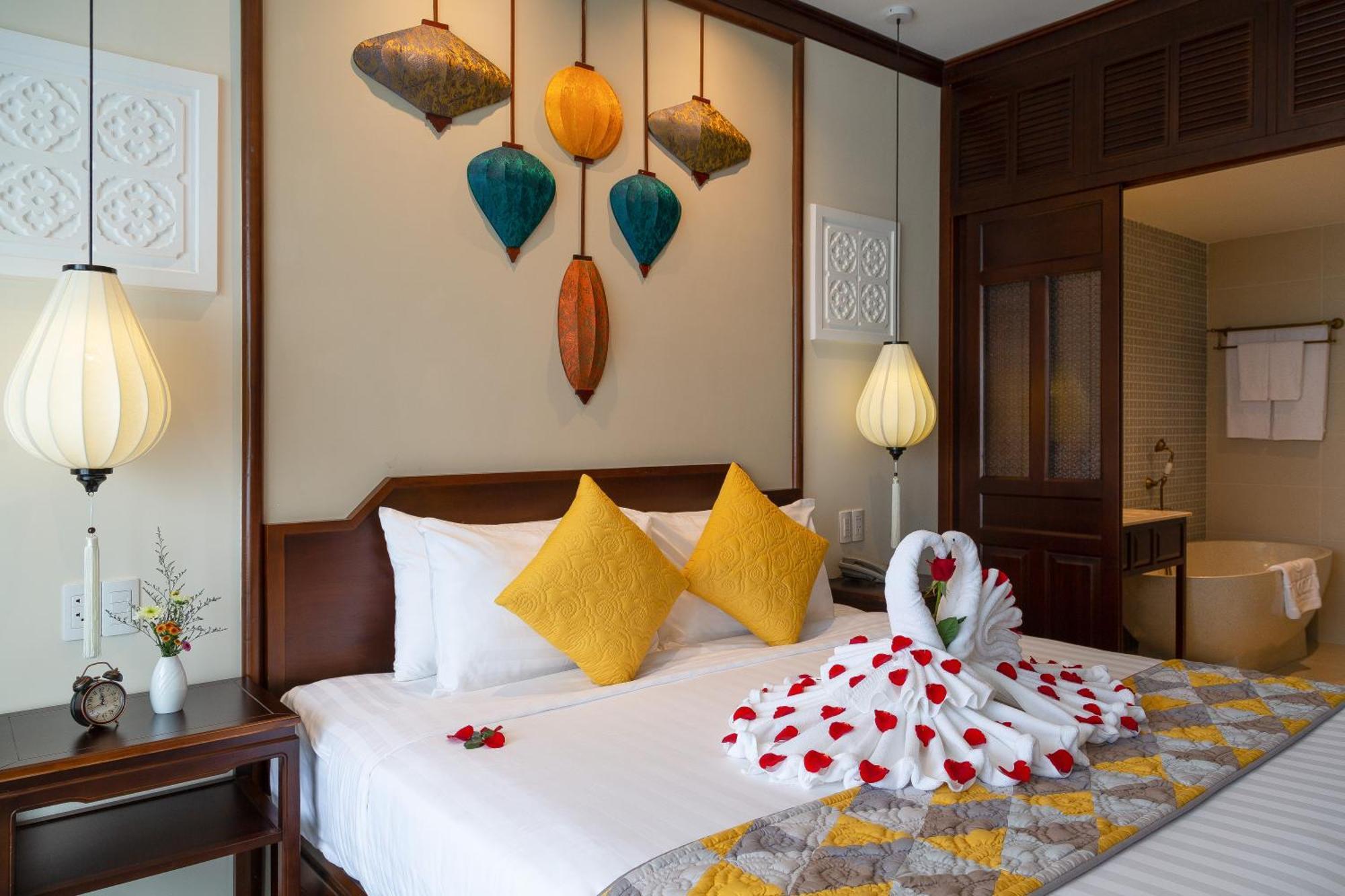 Cozy Savvy - The Quintessence Of Exquisite Retreat होटल Hoi An